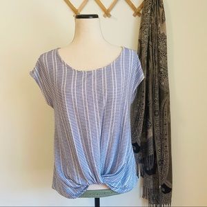 W5 • Grid Print Front Twist Top
